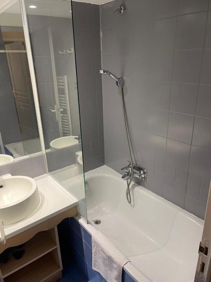 Appartement Near Disneyland Сери Екстериор снимка