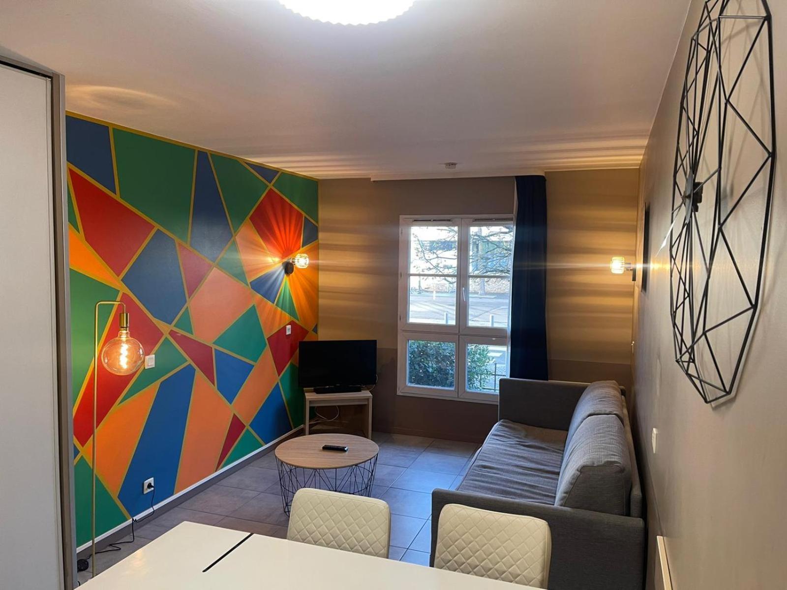 Appartement Near Disneyland Сери Екстериор снимка
