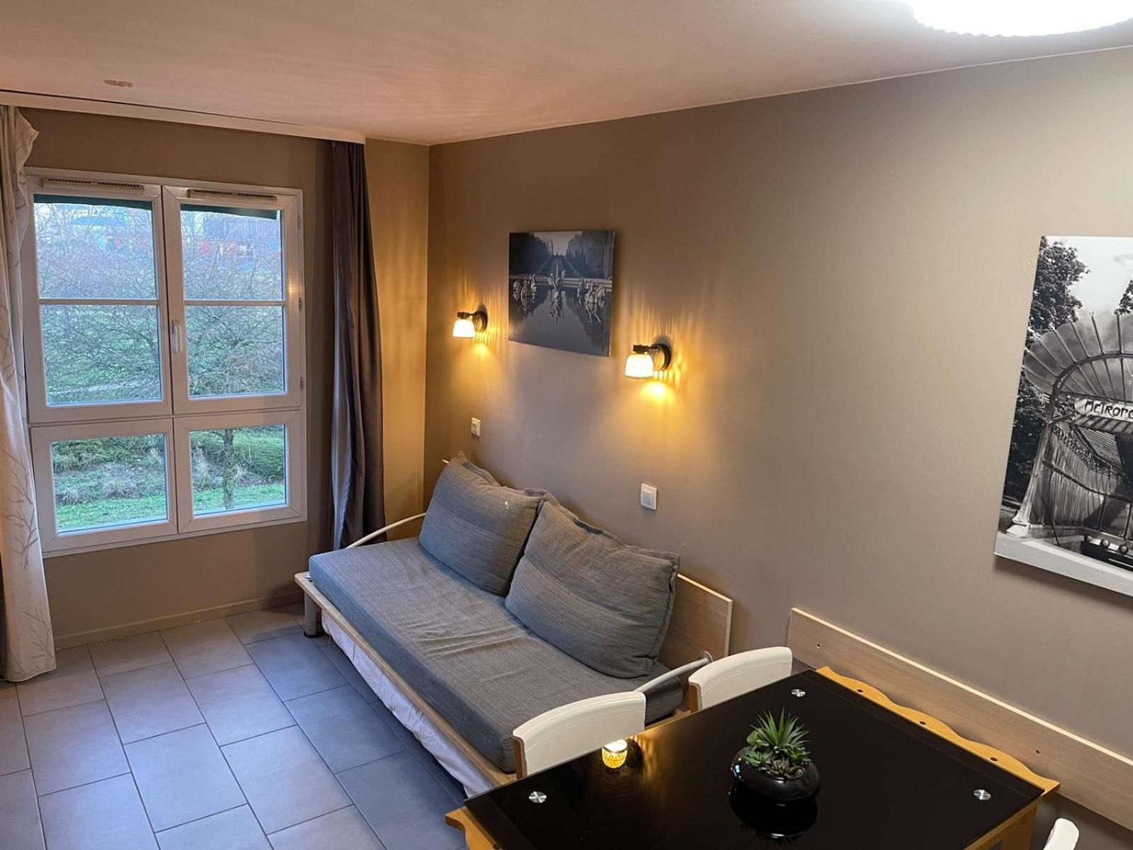 Appartement Near Disneyland Сери Екстериор снимка